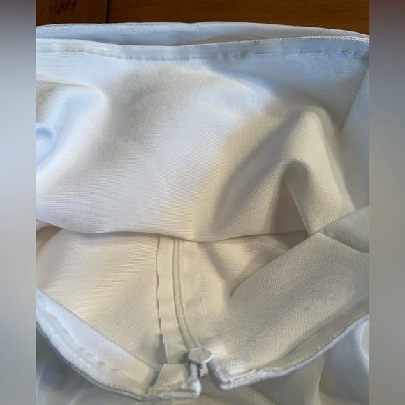 White Chiffon/Rayon Draped Evening Dress Sz10 - Picture 14 of 16